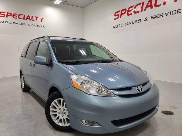 2010 Toyota Sienna XLE Seats 7! Moon! Heated Seats! DVD! 138k Mi! -... for sale in Suamico, WI – photo 3
