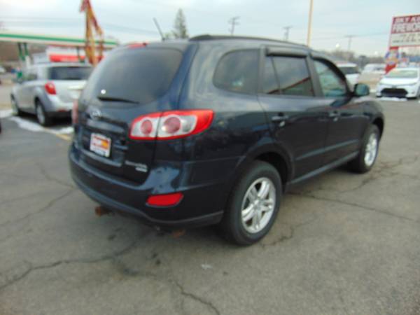 2011 Hyundai Santa Fe GLS - - by dealer - vehicle for sale in South Bend, IN – photo 19