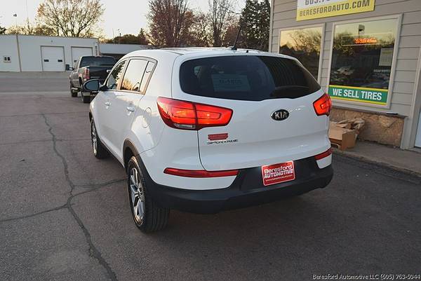 2014 Kia Sportage ~ AWD, Remote Start, Sharp!! - cars & trucks - by... for sale in Beresford, SD – photo 3