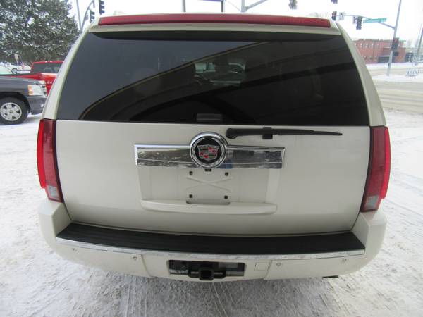 2007 Cadillac Escalade ESV All-Wheel Drive Third Row Loaded! for sale in Billings, ND – photo 7