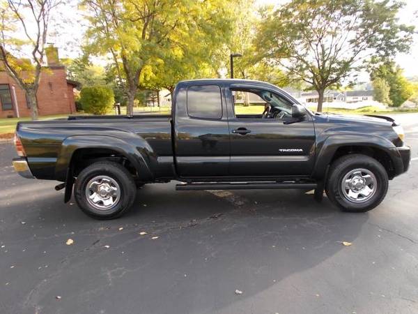 2009 Toyota Tacoma 2WD Access I4 MT PreRunner (Natl) - cars & trucks... for sale in Cohoes, VT – photo 8