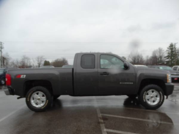 **Chevrolet Silverado 1500 5.3L V8 Extended Cab 4x4 Must See!** -... for sale in Medina, OH – photo 5
