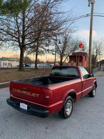 2002 Chevy S-10 5 SPEED MANUAL - cars & trucks - by dealer - vehicle... for sale in Saint Clair, MO – photo 5