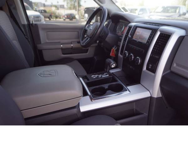 2009 Dodge Ram 1500 2WD CREW CAB 140.5 SLT Passenger - Lifted Trucks... for sale in Glendale, AZ – photo 16