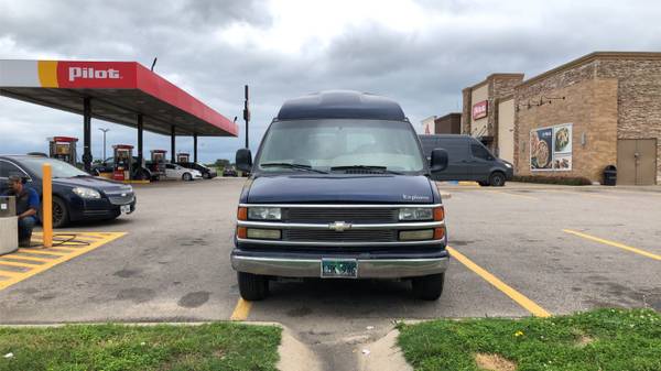 2001 Chevrolet Express Travel Van for sale in Sulphur Springs, TX – photo 13