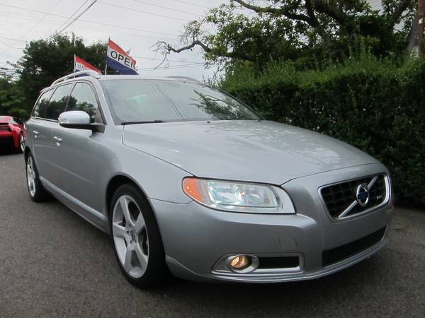 Volvo V70R Design Wagon Rare - cars & trucks - by owner - vehicle... for sale in Edgewater, VT – photo 3