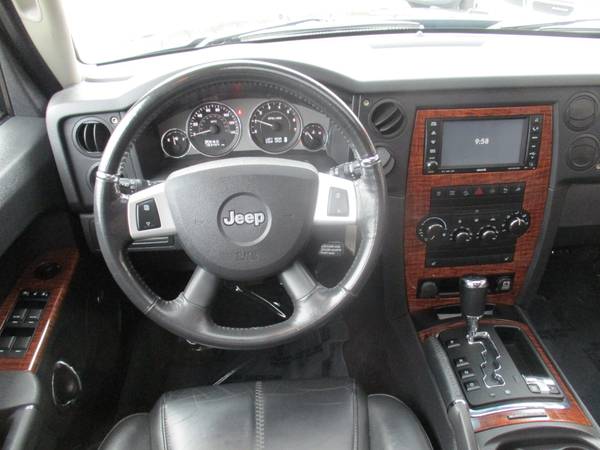 HEMI POWER! MOON ROOF! 2008 JEEP COMMANDER LIMITED 4X4 for sale in Foley, MN – photo 14