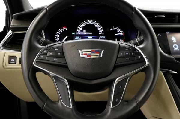SLEEK Black XT5 2017 Cadillac SUV Bluetooth! Camera! KEYLESS ENTRY for sale in Clinton, AR – photo 6