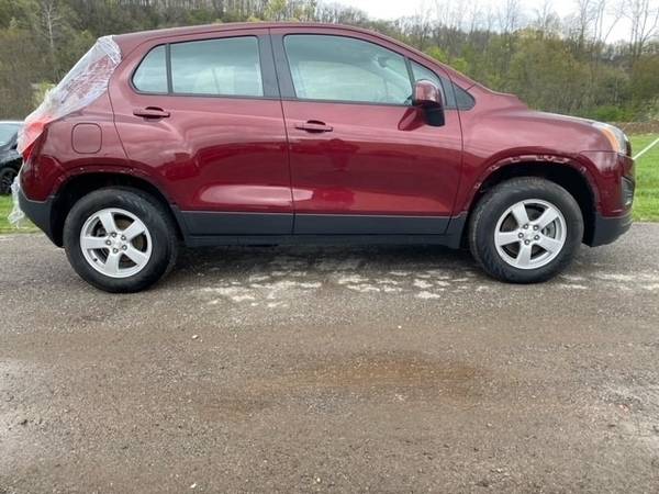 2016 Chevrolet Trax AWD LS - - by dealer - vehicle for sale in Darlington, PA – photo 2