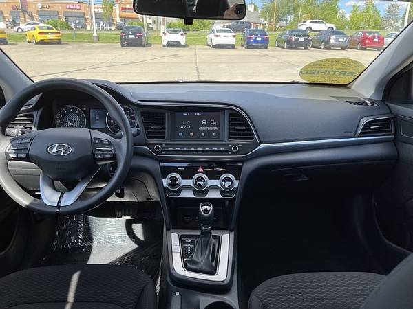 2019 Hyundai Elantra 4d Sedan Limited - - by dealer for sale in Cincinnati, OH – photo 9