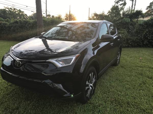 2018 Toyota RAV4 - cars & trucks - by owner - vehicle automotive sale for sale in Lake Worth, FL – photo 22