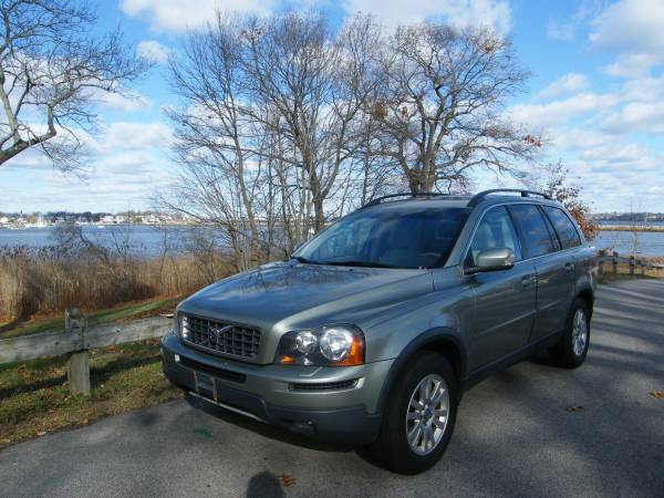 2008 Volvo XC90 All Wheel Drive Third Row Seating Must See Gorgeous... for sale in East Providence, NY – photo 11