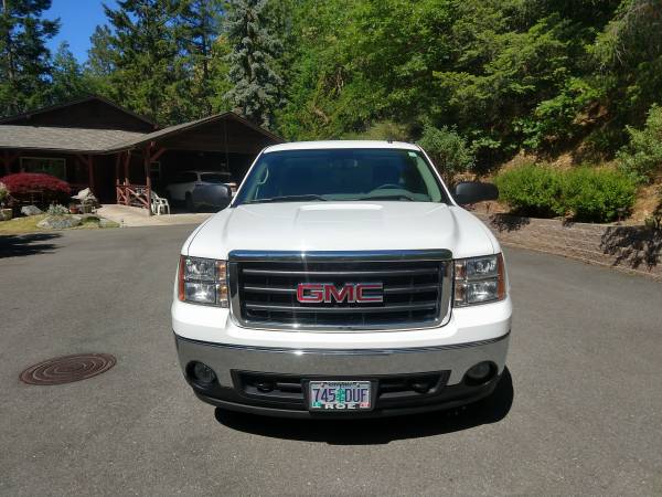 2008 GMC Sierra for sale in Grants Pass, OR – photo 2