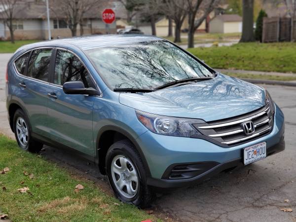 2014 Honda CR-V LX - cars & trucks - by owner - vehicle automotive... for sale in Saint Joseph, MO – photo 2