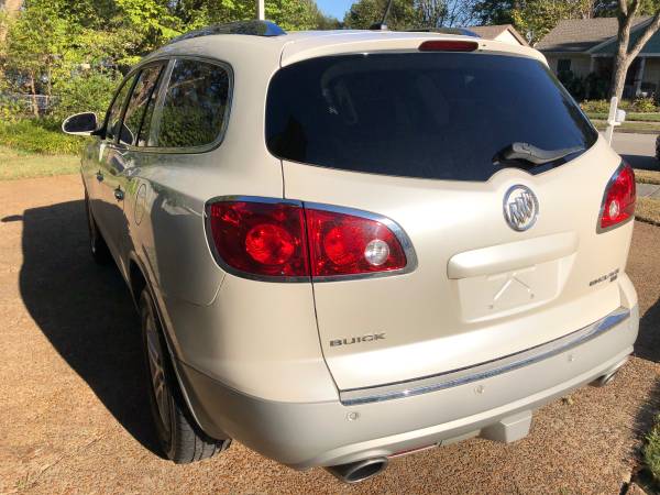 2009 Buick Enclave with 3rd Row! for sale in Memphis, TN – photo 6