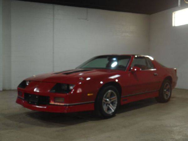1986 CHEVROLET CAMARO - FINANCING AVAILABLE-Indoor Showroom! for sale in PARMA, OH – photo 2