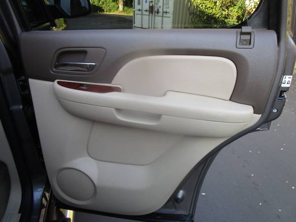 2012 Chevrolet Tahoe 1500 LT - PARKING SENSORS - THIRD ROW SEAT-... for sale in Sacramento , CA – photo 21