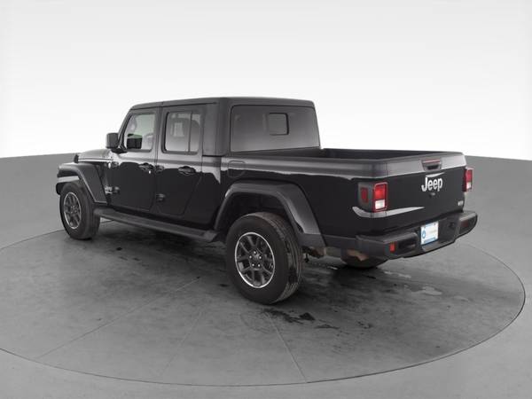 2020 Jeep Gladiator Overland Pickup 4D 5 ft pickup Black - FINANCE -... for sale in Bakersfield, CA – photo 7