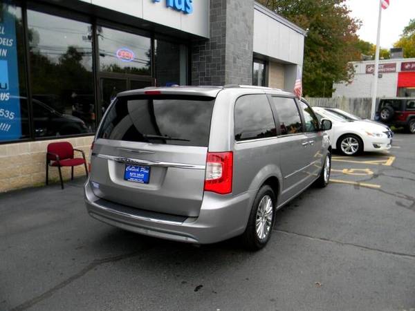 2014 Chrysler Town & Country TOURING-L 30TH ANNIVERSARY 7-PASSENGER... for sale in Plaistow, MA – photo 6