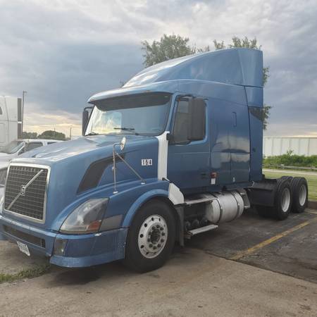 2006 VOLVO VNL 630 - cars & trucks - by owner - vehicle automotive... for sale in Carol Stream, IL – photo 3