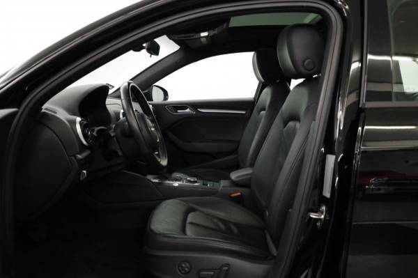 SPORTY Black A3 2016 Audi Sportback e-tron Premium Hatchback for sale in Clinton, AR – photo 4