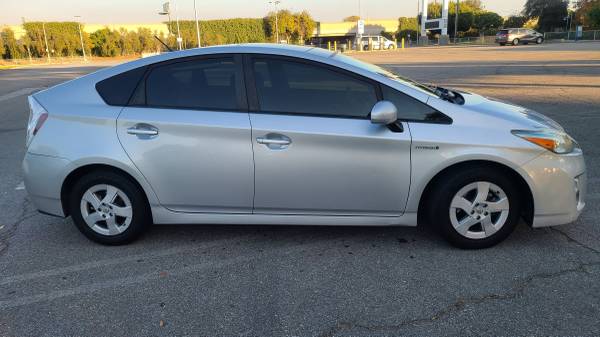 2011 Toyota Prius Three - cars & trucks - by owner - vehicle... for sale in Wilmington, CA – photo 19