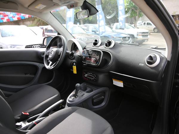 2017 Smart Fortwo Passion Hatchback, Auto, 3-Cyl Turbo, ONLY 2k... for sale in Pearl City, HI – photo 23