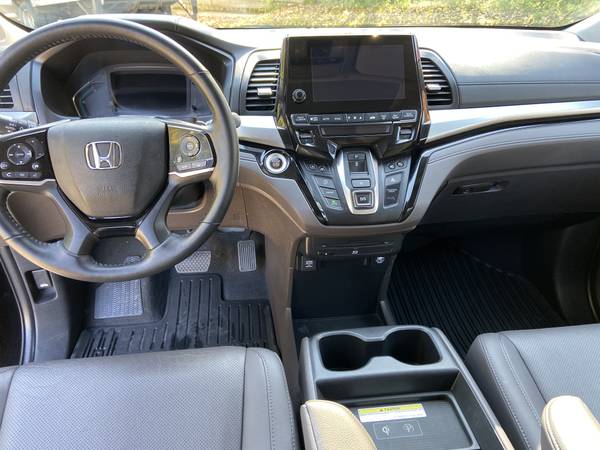 2019 Honda Odyssey ELITE every option 8,000 miles for sale in Inver Grove Heights, MN – photo 6