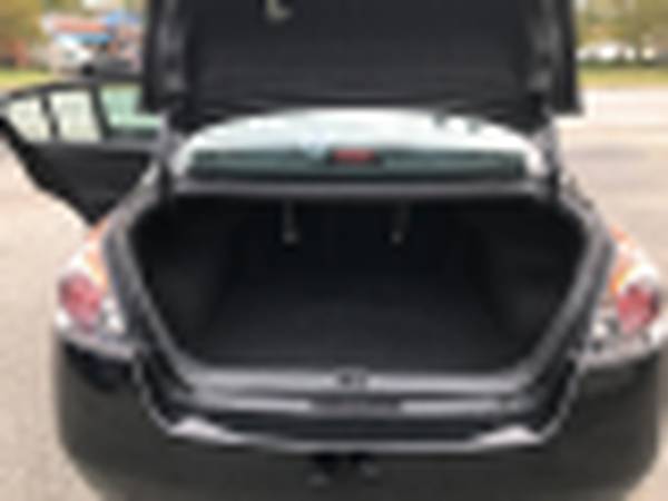 *2010* *Nissan* *Altima* *2.5 S 4dr Sedan* - cars & trucks - by... for sale in Essex, MD – photo 11
