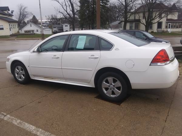 2009 Chevrolet Impala (REDUCED) - cars & trucks - by dealer -... for sale in Epworth, IA – photo 4