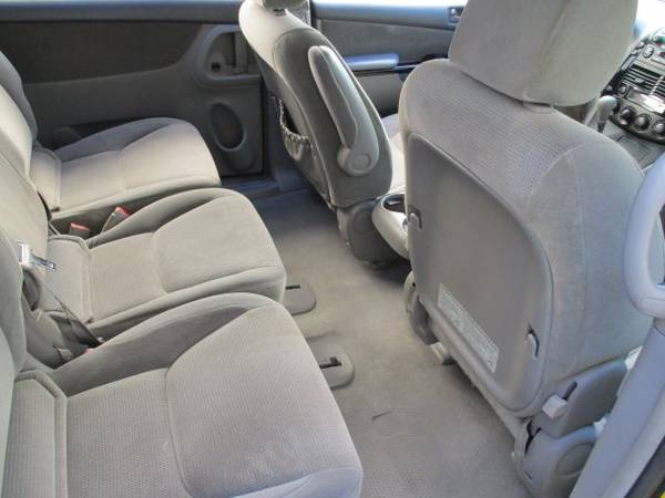 2004 Toyota Sienna 8-Passenger Minivan w/Clean Carfax - cars &... for sale in Santa Clara, CA – photo 13
