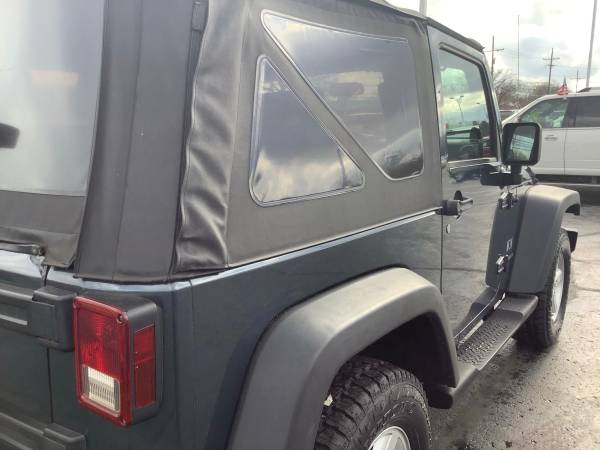 Clean Carfax! 2007 Jeep Wrangler X! 4x4! Two-Door! Soft Top! - cars... for sale in Ortonville, MI – photo 12