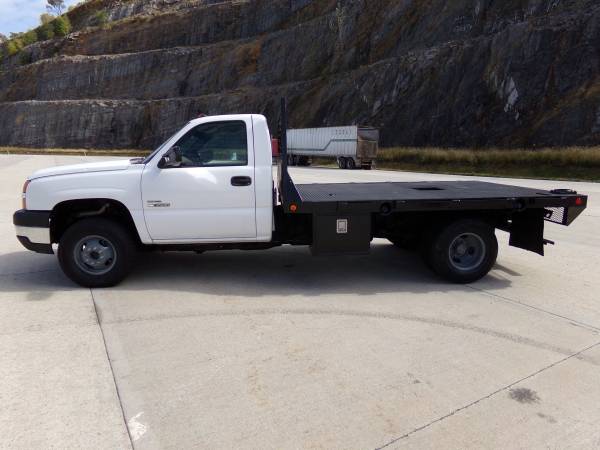 2007 Chevy 3500HD Diesel 11' Flatbed Truck for sale in Medley, District Of Columbia – photo 2