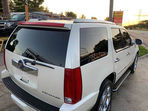2009 Cadillac Escalade Base AWD 4dr SUV w/V8 Ultra Luxury Collection... for sale in Detroit, MI – photo 13