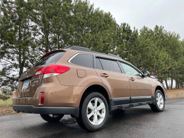 2013 SUBARU OUTBACK 2 5 PREM AWD 6 SPEED ROOF SUPER CLEAN! - cars & for sale in Minneapolis, MN – photo 2