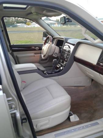 2004 Lincoln Aviator AWD for sale in Naugatuck, CT – photo 11