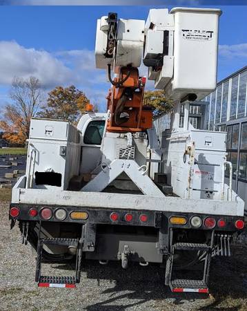 2003 GMC Bucket Truck - cars & trucks - by owner - vehicle... for sale in Chichester, NH – photo 5