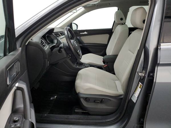 2018 VW TIGUAN SE - - by dealer - vehicle automotive for sale in Pocasset, MA – photo 7
