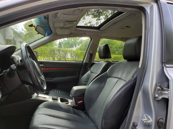 2012 Subaru legacy Awd for sale in Yonkers, NY – photo 3