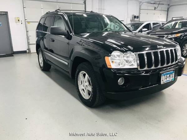 2006 Jeep Grand Cherokee Limited V8 Sunroof, Heated Leather! Very Nice for sale in Eden Prairie, MN – photo 3
