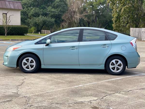 2013 Toyota Prius III Clean title Automatic, only 131k miles - cars... for sale in Savannah, GA – photo 4