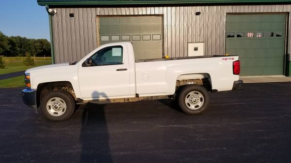 "1" OWNER 2016 CHEVY 2500 4X4 REGULAR CAB LONG BOX FOR SALE!!! for sale in Perry, MI – photo 2