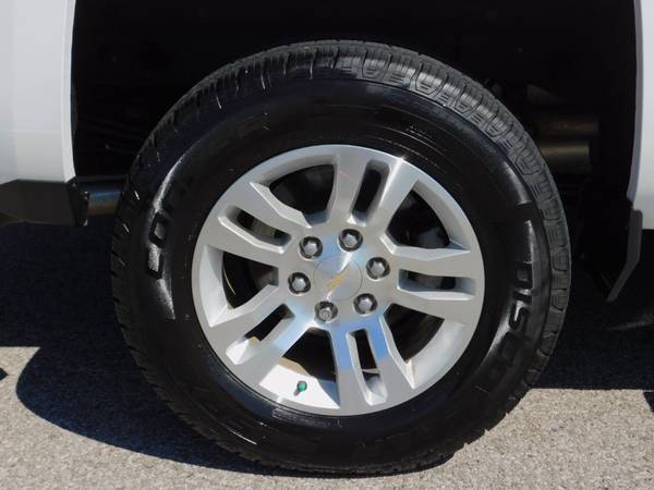 2017 *Chevrolet* *Silverado 1500* *4WD Crew Cab 143.5 L for sale in Fayetteville, AR – photo 15