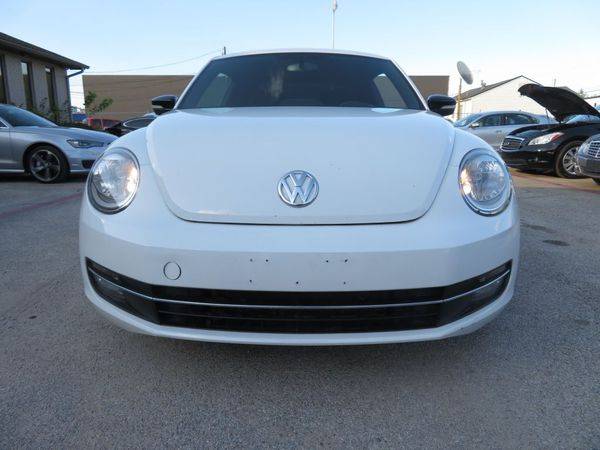 2012 VOLKSWAGEN BEETLE TURBO WHITE -EASY FINANCING AVAILABLE for sale in Richardson, TX – photo 2