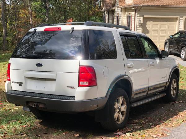2005 Ford Explorer XLT Clean for sale in Glyndon, District Of Columbia – photo 5