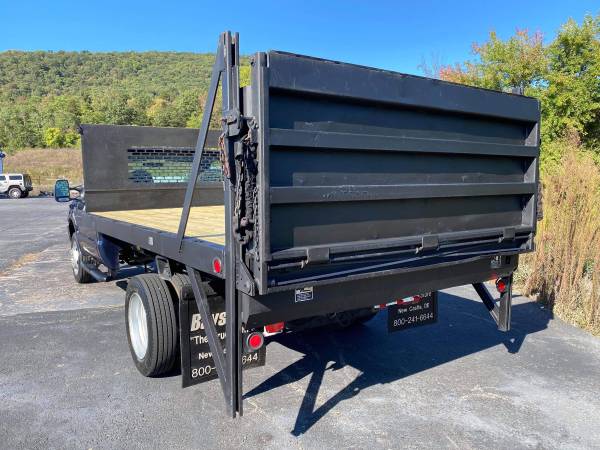 2002 Ford F450 Super Duty Flat bed stake body dump for sale in Newport, PA – photo 3