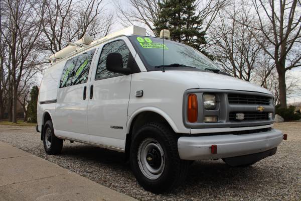 2000 CHEVY EXPRESS 3500 CARGO*1-OWNER*LOW MILES*SHELVING*LADDER... for sale in Flint, MI – photo 7