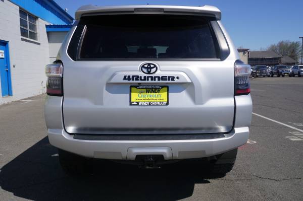 2019 Toyota 4Runner SR5 4X4 w/3rd Row LOW MILES for sale in Kittitas, OR – photo 6