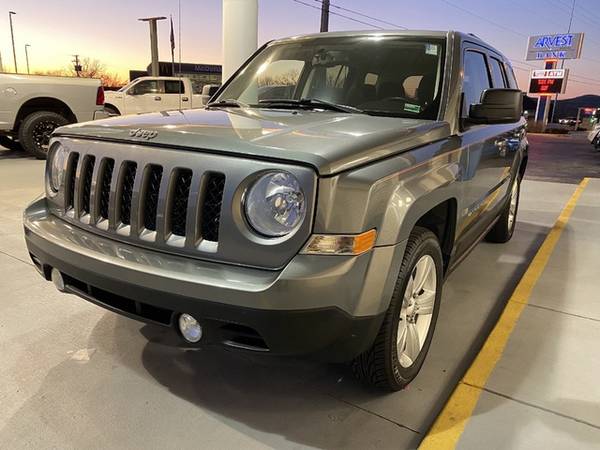 2014 Jeep Patriot Latitude FWD - cars & trucks - by dealer - vehicle... for sale in Forsyth, AR – photo 3