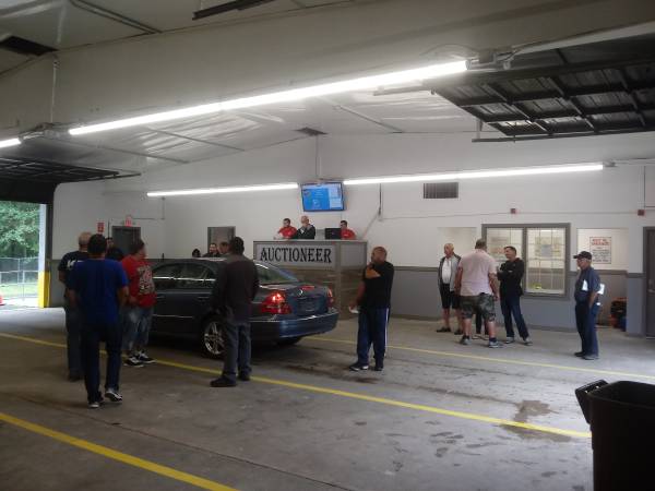 Buying a car? Look here first. Public Auto Auction for sale in Foster, RI – photo 3